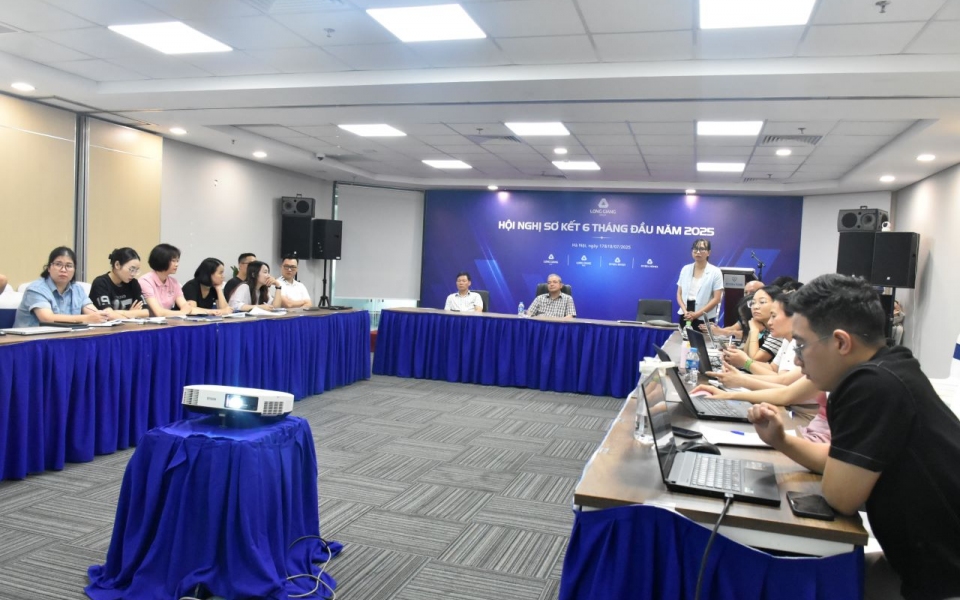 Long Giang Group đào tạo bộ 5 kỹ năng thiết yếu dành cho CBQL